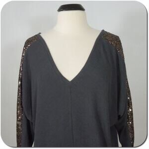 HOMMAGE Crop Top S SMALL From Los Angeles Sequins Embellished Gray V-Neck